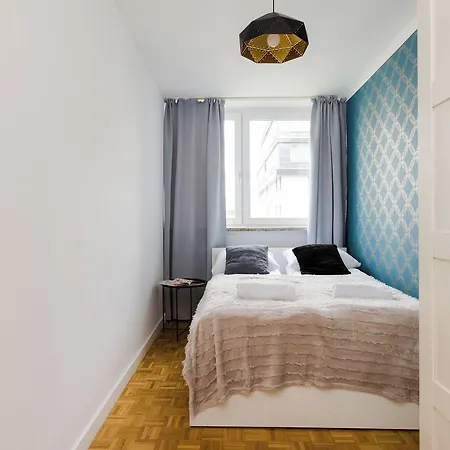 Shortstaypoland Grzybowska B167 *