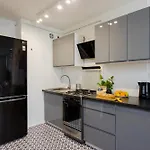 Apartment Shortstaypoland Grzybowska B167